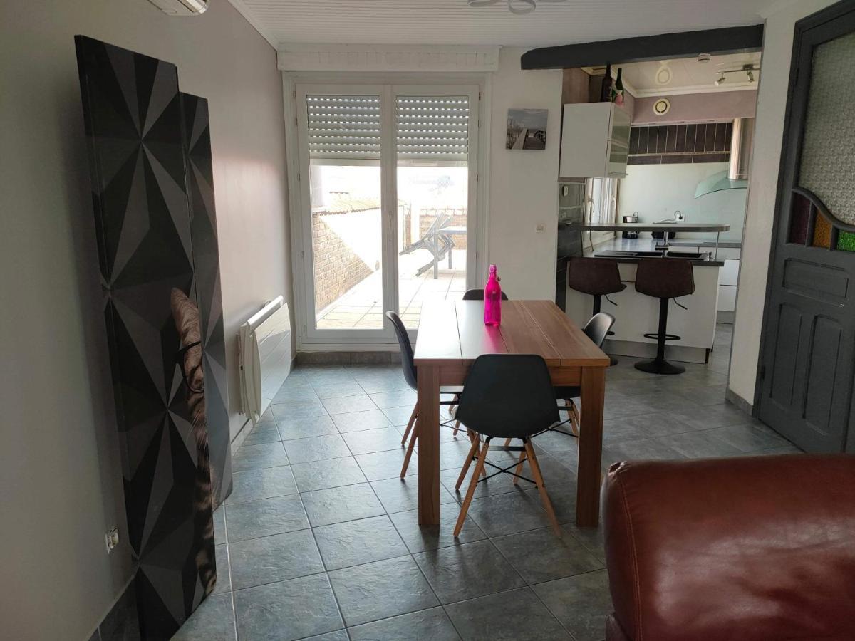 Appartement 2 Chambres Spacieuses Avec Terrasse Brouckerque Dış mekan fotoğraf